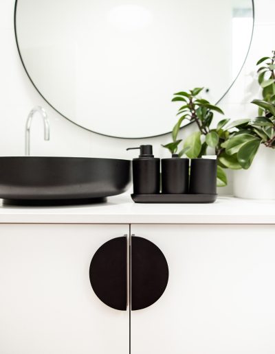 Thoughtful bathroom design in new Perth home